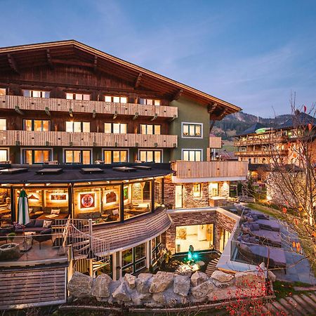 Hotel "Zum Ritter" Tannheim Ngoại thất bức ảnh